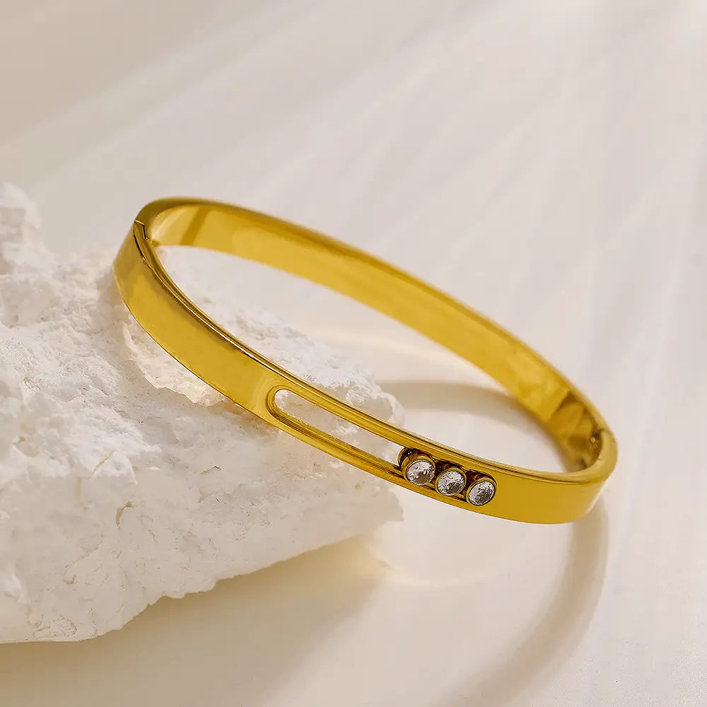 European and American titanium steel buckle women’s bracelet INS style fashionable versatile