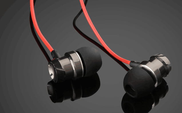 New Wired Earplug In-ear Metal Earphone