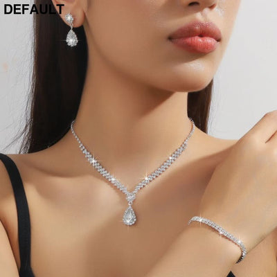 4-piece fashionable women’s jewelry set with claw chains rhinestones necklaces earrings bracelets gorgeous accessor