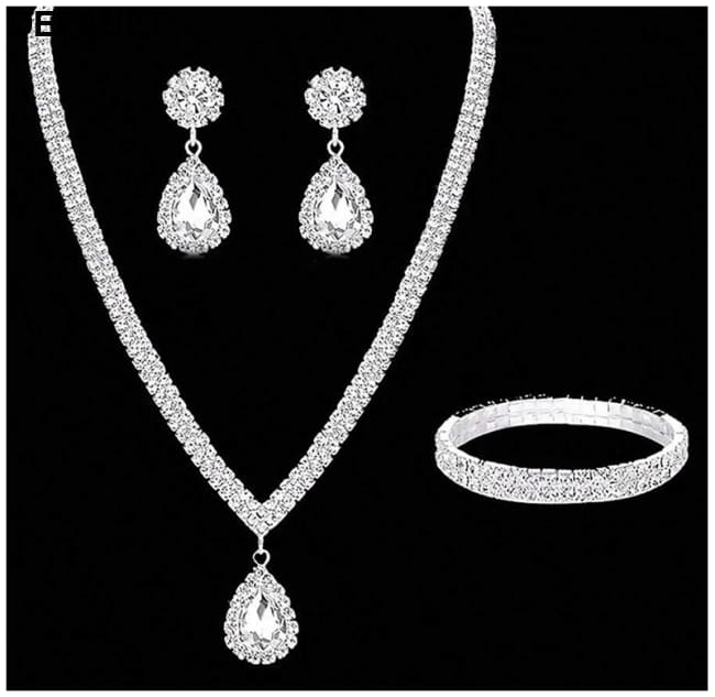 4 Pieces Luxurious Jewelry Set Exquisite Rhinestone Pendant Elegant Women’s Crystal Silver Plated Necklace Earrings