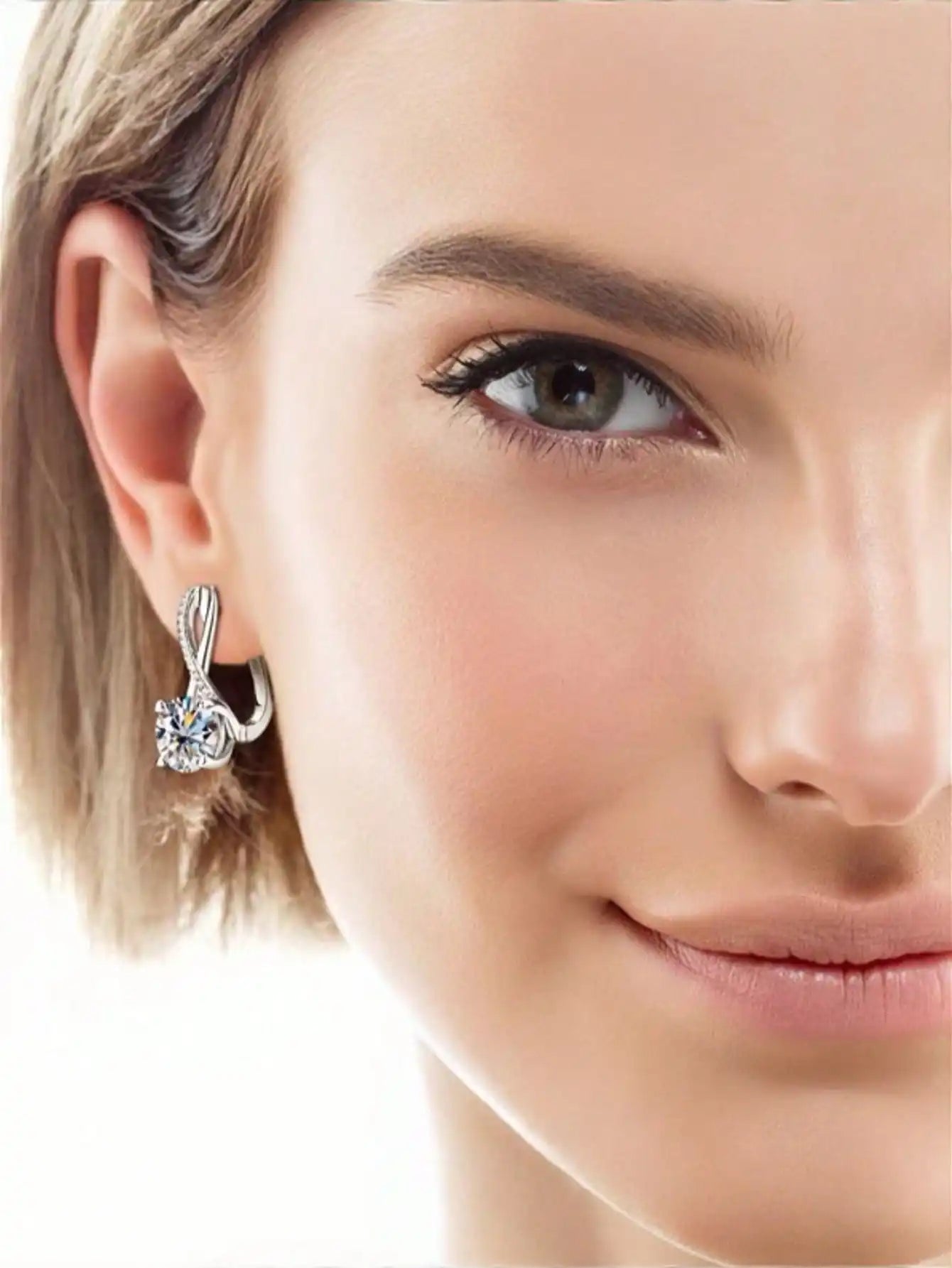 Sterling silver women’s small and exquisite sterling earrings zircon earbuds main diamond 1ct suitable for fashionable