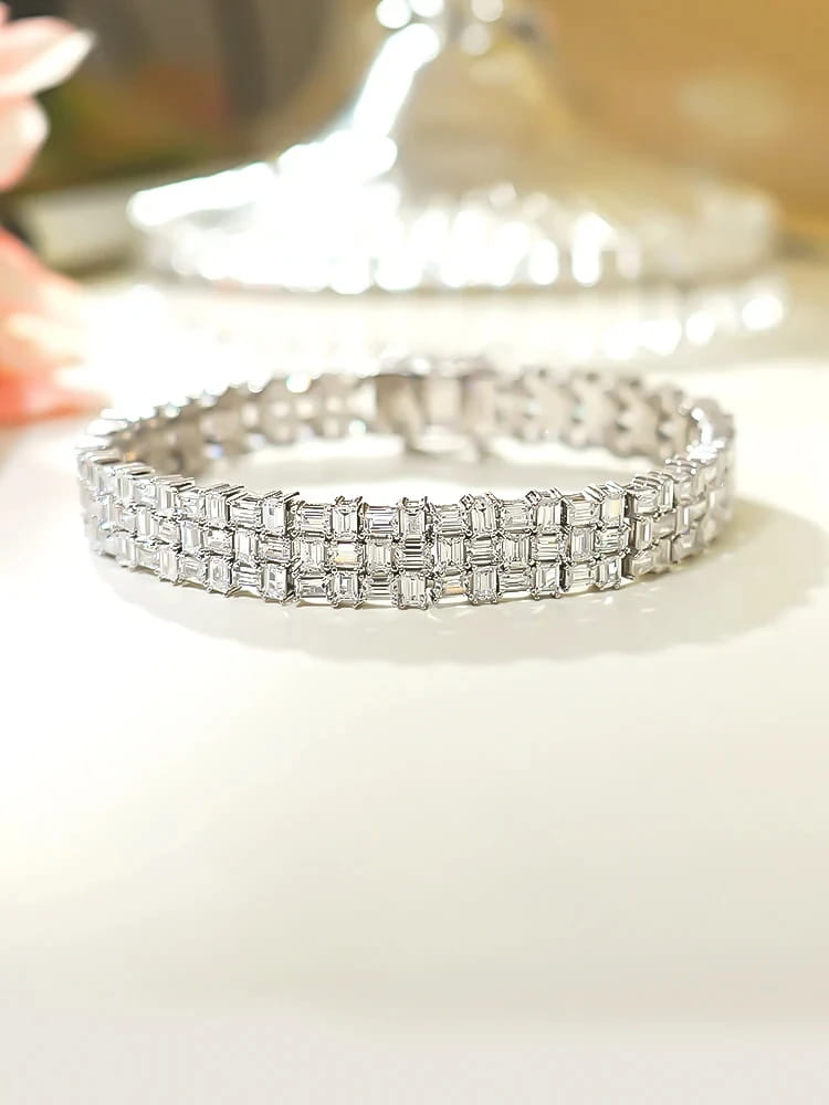 Fashion Light Luxury Simple Green Cut Inlaid High Carbon Diamond 925 Versatile Silver Bracelet Wedding Jewelry