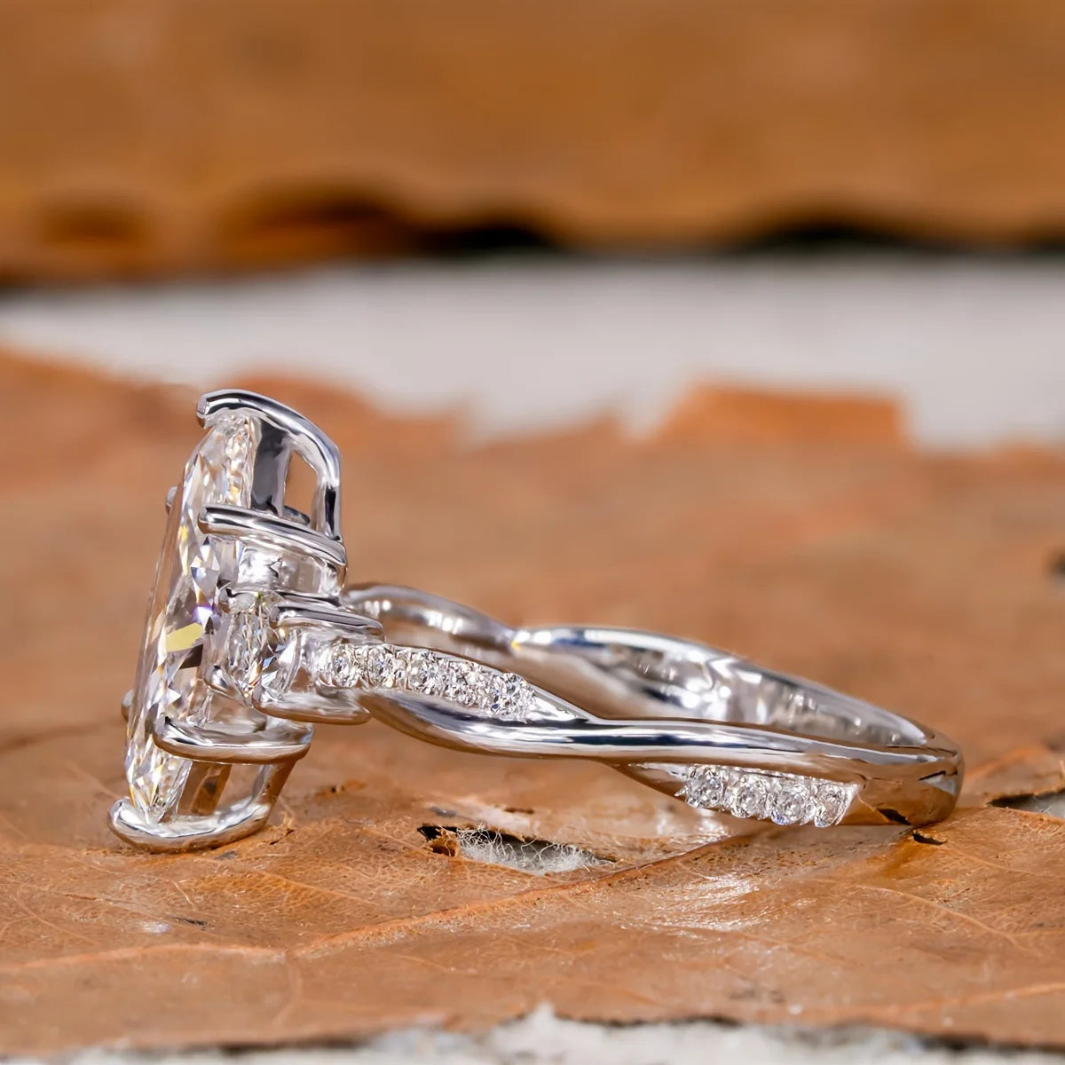 New Super Shining Exaggerated Large White Zircon Ring Wedding Engagement Women’s