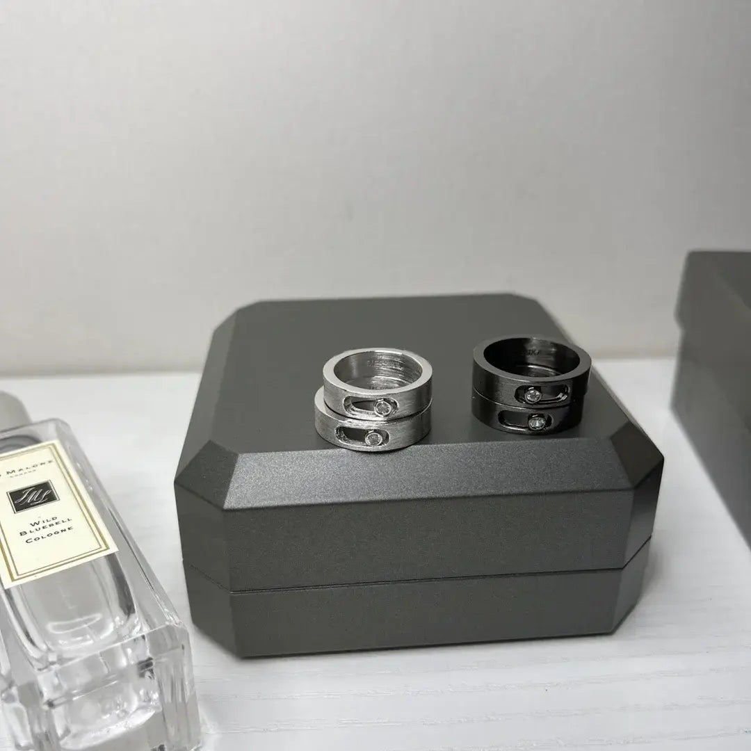 Classic Luxury Jewelry MOVE TITANIUM Series White Diamond Men’s ring Movable Stone S925 Pure Silver Material New Year’s