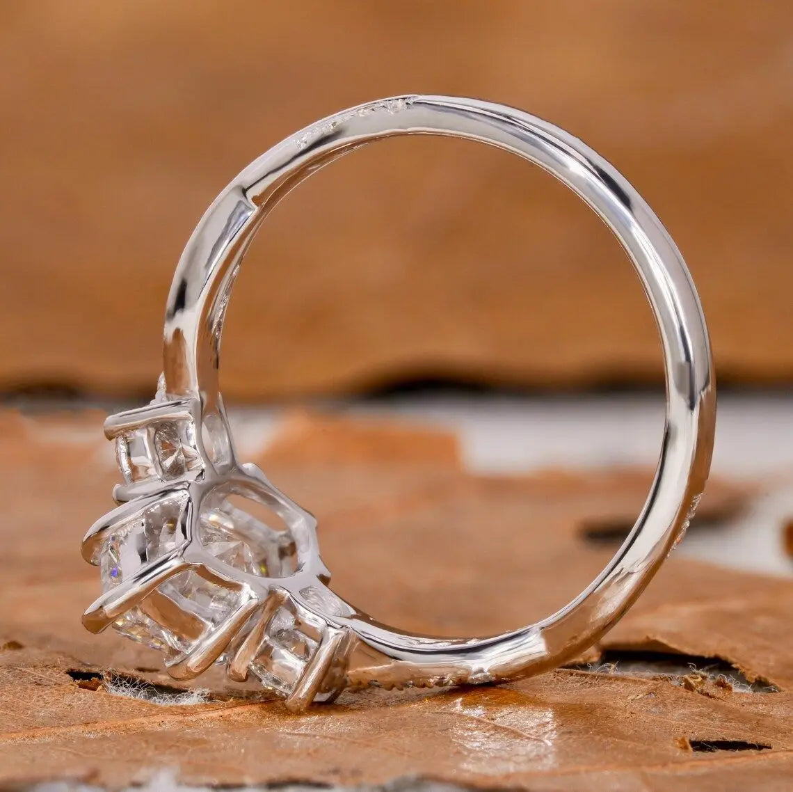 New Super Shining Exaggerated Large White Zircon Ring Wedding Engagement Women’s