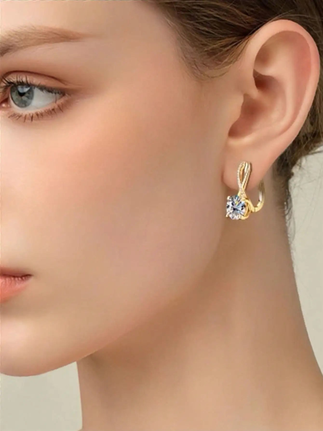 Sterling silver women’s small and exquisite sterling earrings zircon earbuds main diamond 1ct suitable for fashionable