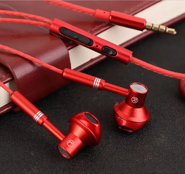 Metal Wired Earphones Sport Running Gaming Music Headphone 3.5mm In-Ear Headset with Microphone 9D Surround Sound