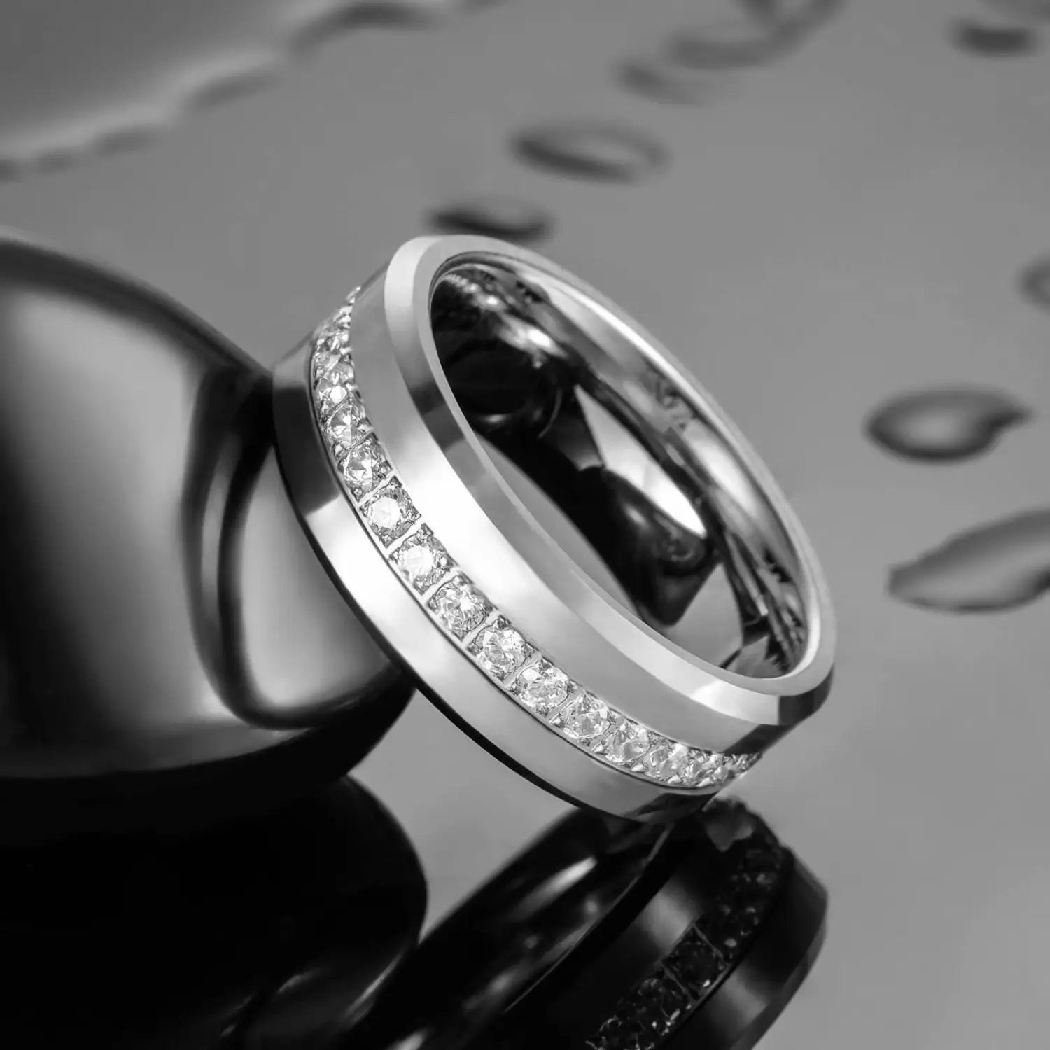 Fashion Couple Rings Romantic Women Heart Rhinestones CZ Set Trendy Men Stainless Steel Zirconia Ring Wedding Band