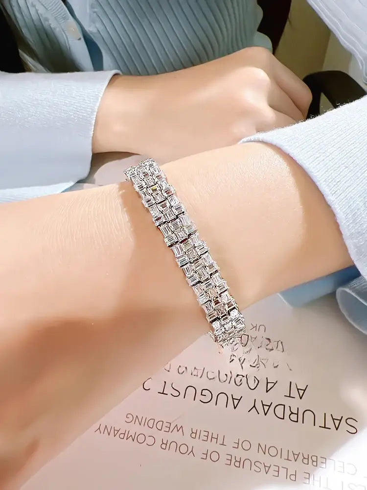 Fashion Light Luxury Simple Green Cut Inlaid High Carbon Diamond 925 Versatile Silver Bracelet Wedding Jewelry