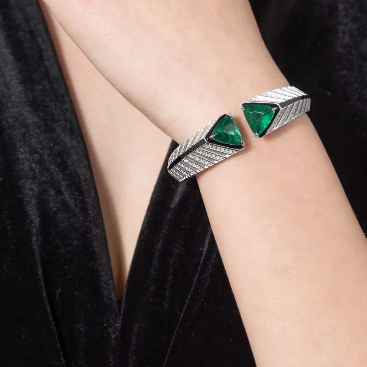 Bellux Design 925 Sterling Silver Gold-plated Bracelet High Carbon Diamond Synthetic Emerald Art Fashion Bangle