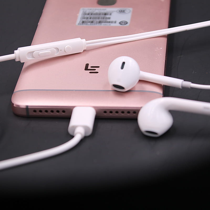 Wired headset