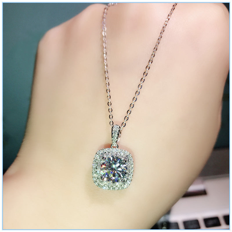 White Cubic Zirconia Pendant Fashion Versatile Necklace