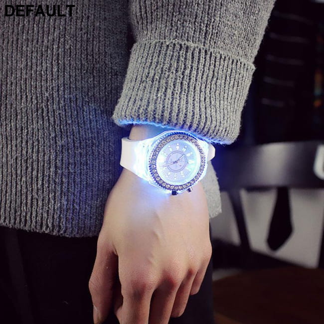 Unisex Quartz 7 Color Light Wristwatch with Silicone Rubber Case Men Watches Best Selling Products