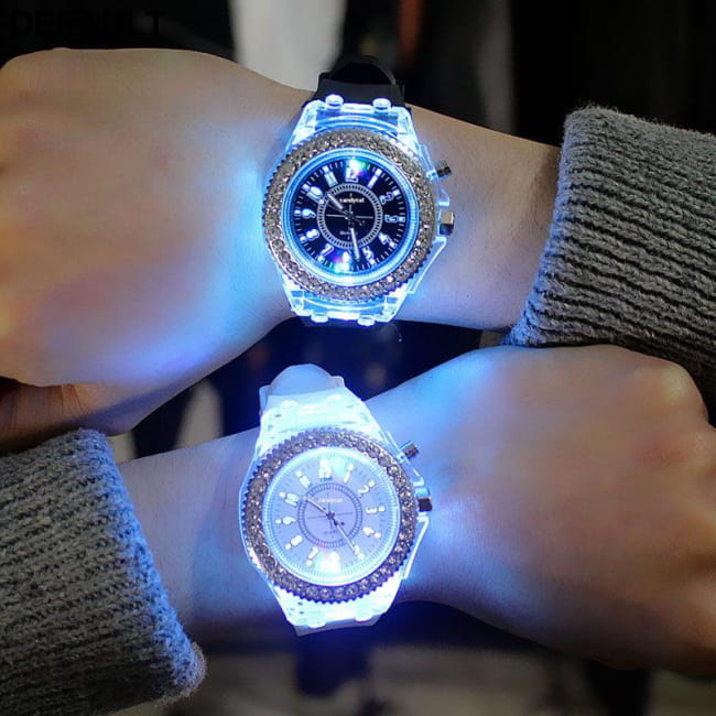 Unisex Quartz 7 Color Light Wristwatch with Silicone Rubber Case Men Watches Best Selling Products