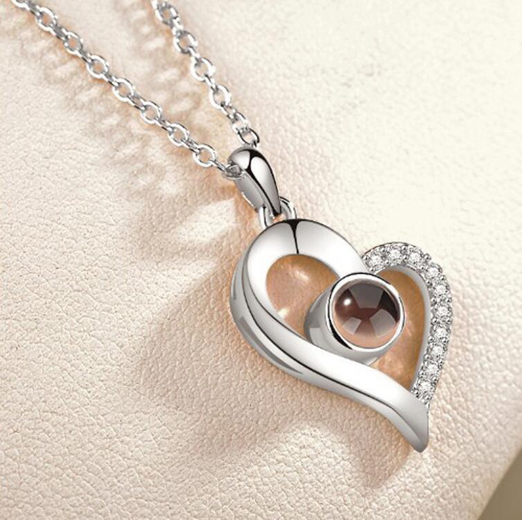 I Love You Projection Charm Pendant Necklaces Heart-shaped Crystal Wedding Ladies Necklace - DRE's Electronics and Fine Jewelry