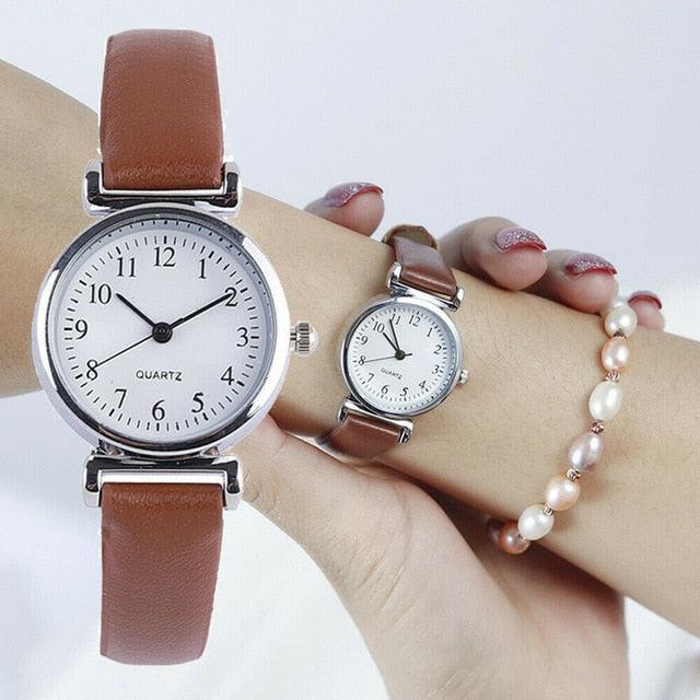 Quartz Leather Strap Watch